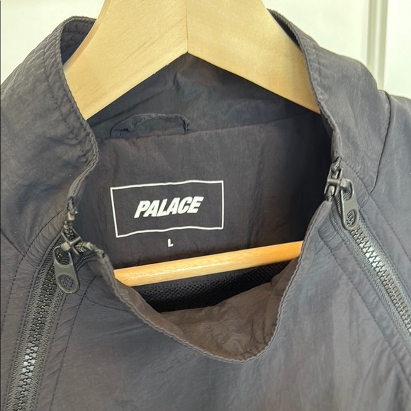 PALACE Black Windbreaker Jacket with Structured Collars - Picture 2 of 3